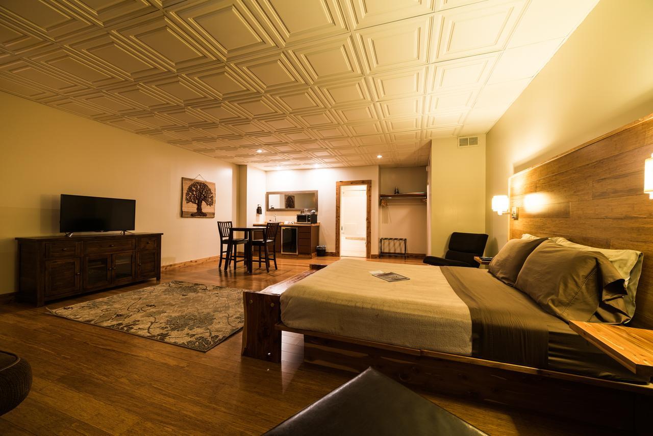 בלומינגטון The Walnut Street Inn מראה חיצוני תמונה