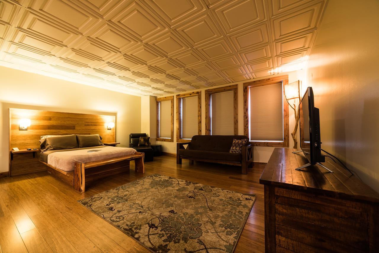 בלומינגטון The Walnut Street Inn מראה חיצוני תמונה